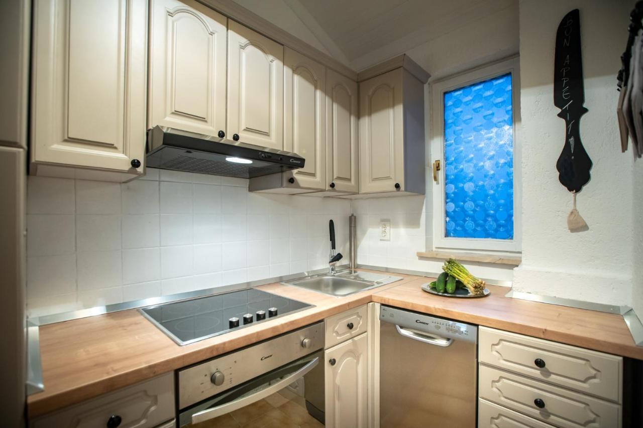 Beach Suite Nina Супетарська Драґа Екстер'єр фото